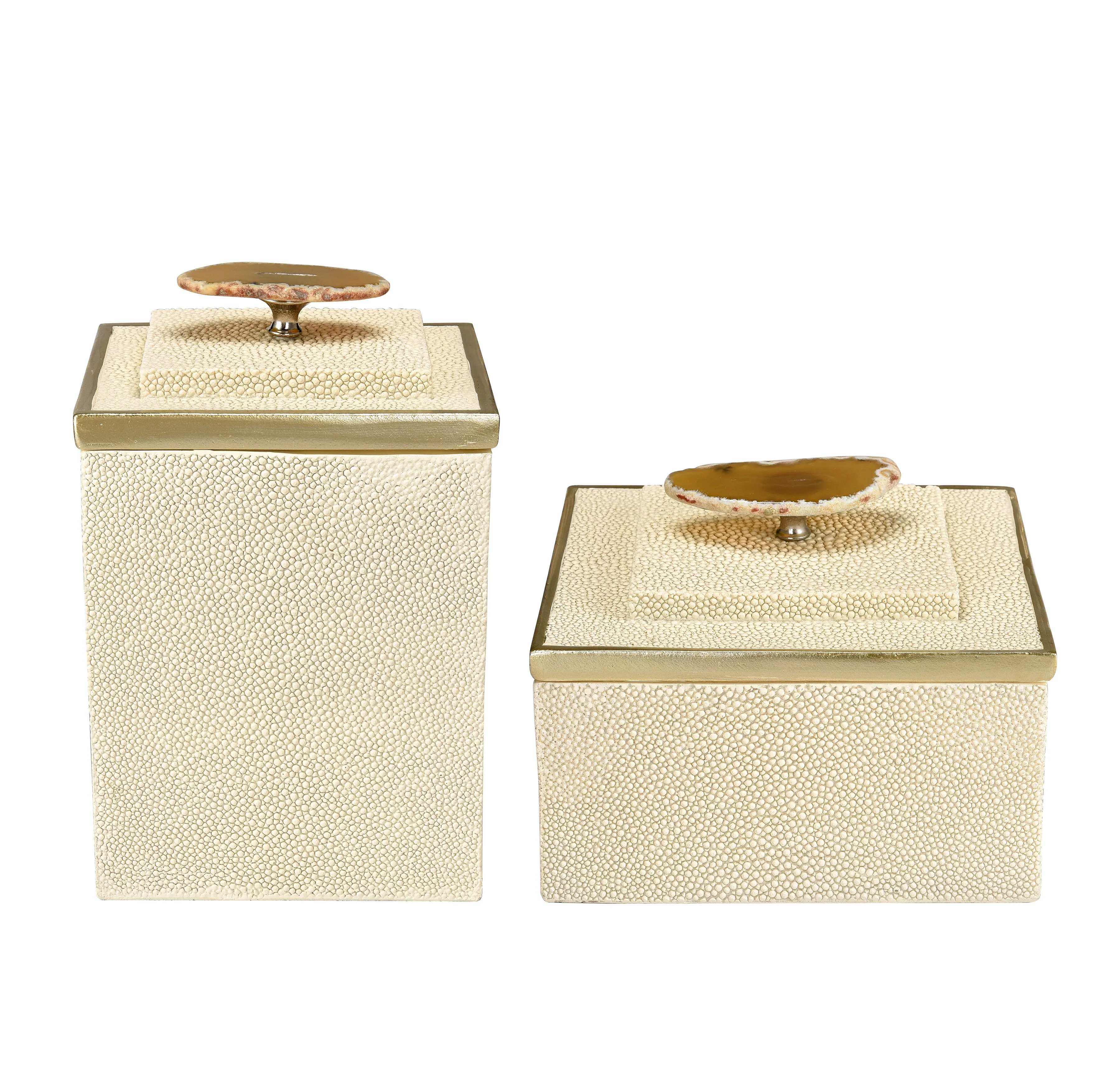 Benner Trays & Bowls