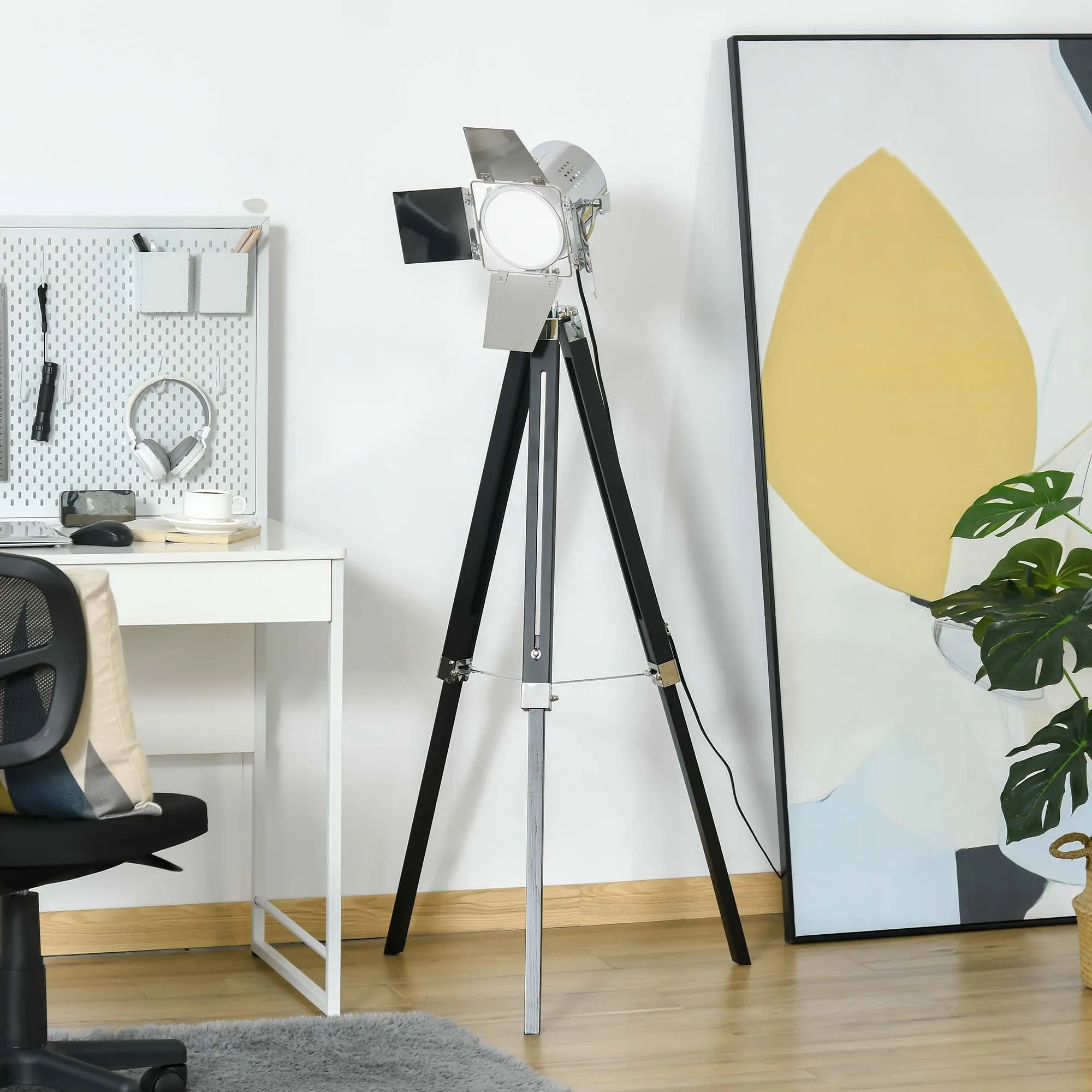 HOMCOM Vintage Tripod Floor Lamp Wood Cinema Searchlight W/ Adjustable Height