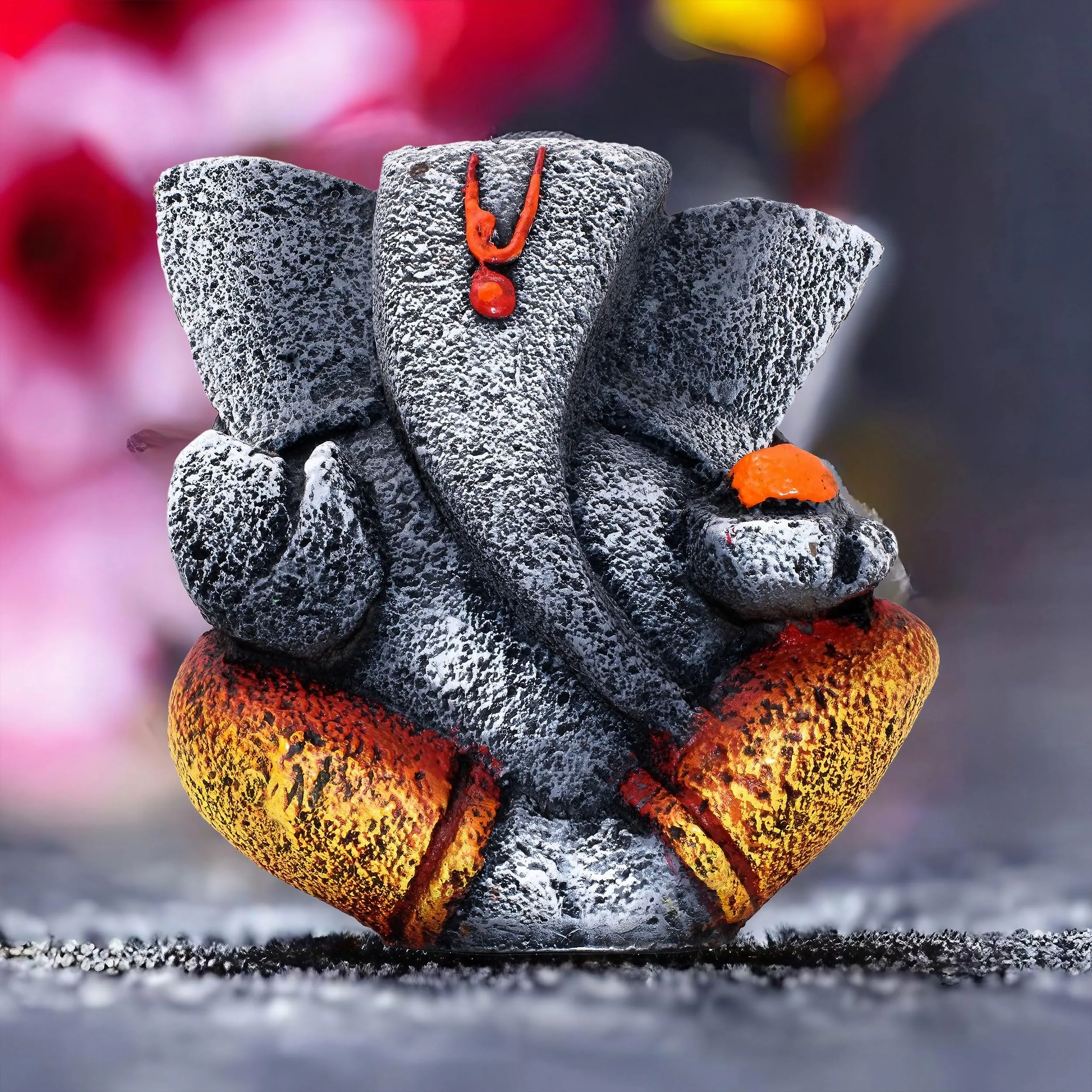 KRAFTSKALA Ganesha Idol Shree Gajanand Ganpati Murti 6 inch Vinayak Poly Fibre Resin Statue for Home Temple, Living Room Decor, Office Desk, Festival Gifts (Grey)