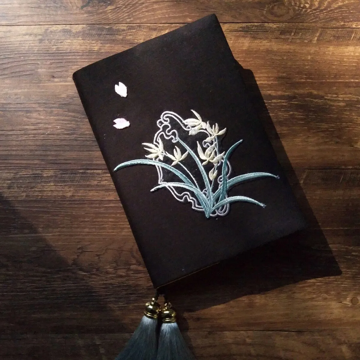 Personalized Handmade Notebook Cover A5 Size Embroidery Journal Sleeve Antique Fabric Planner Bamboo Orchid Crane Traveler's Notebook Gift